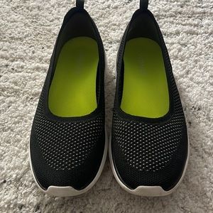 Vionic Kallie Women's Slip-on Knit Sporty Comfort Shoe.